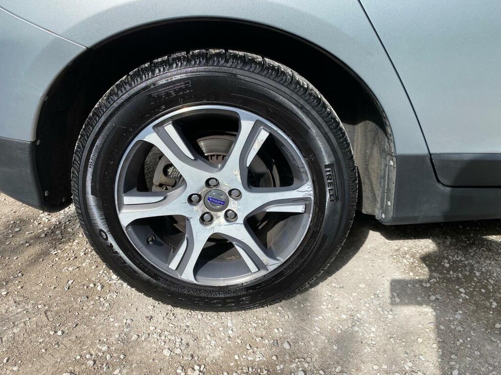 Volvo XC60 2.0 D4 Se Black #40