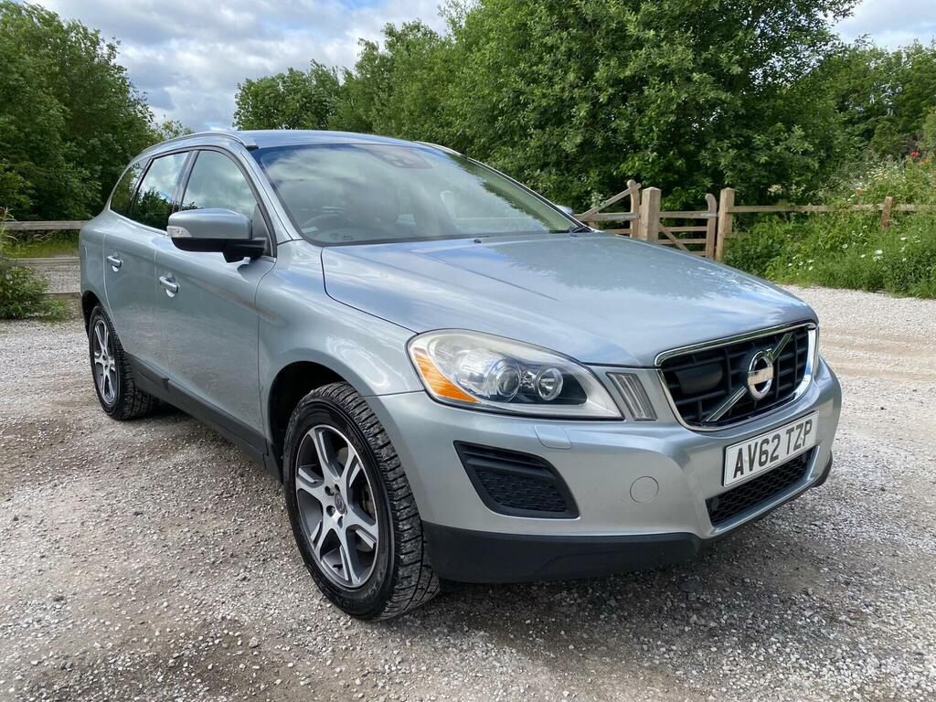 Volvo XC60 2.4 D5 Se Lux Nav Geartronic Awd Euro 5 Silver