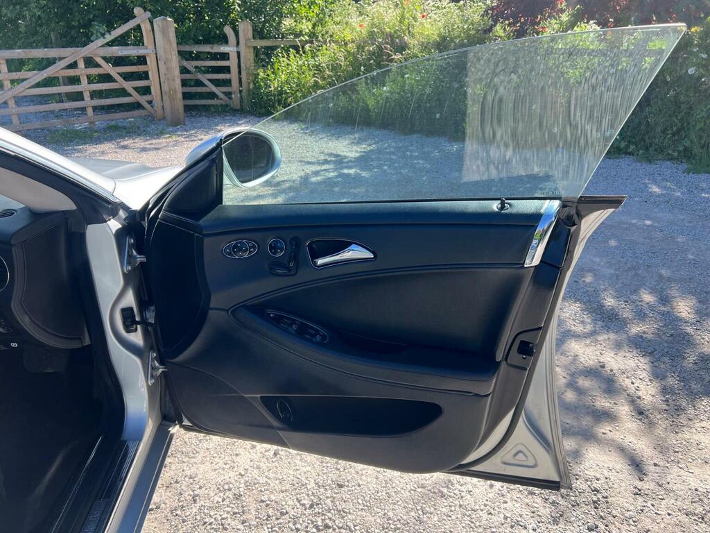 Mercedes-Benz CLS Cls320 Cdi Tip Silver #17