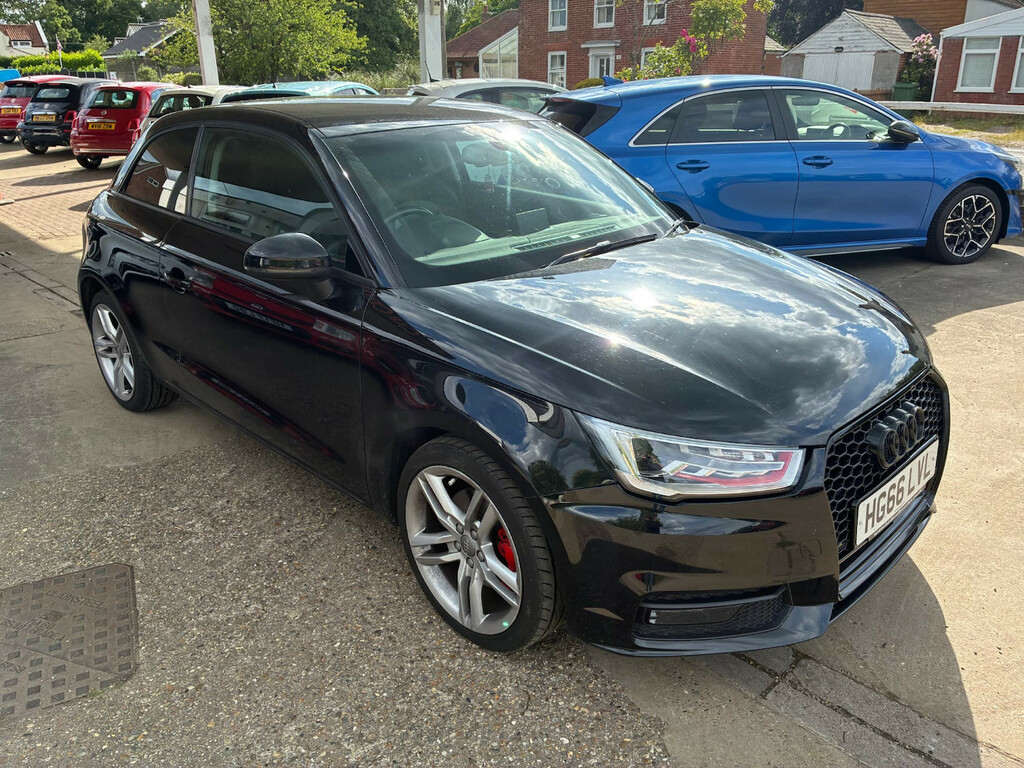 Audi A1 1.6L Se Black #2