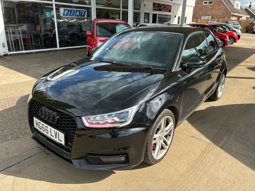 Audi A1 1.6L Se Black #1
