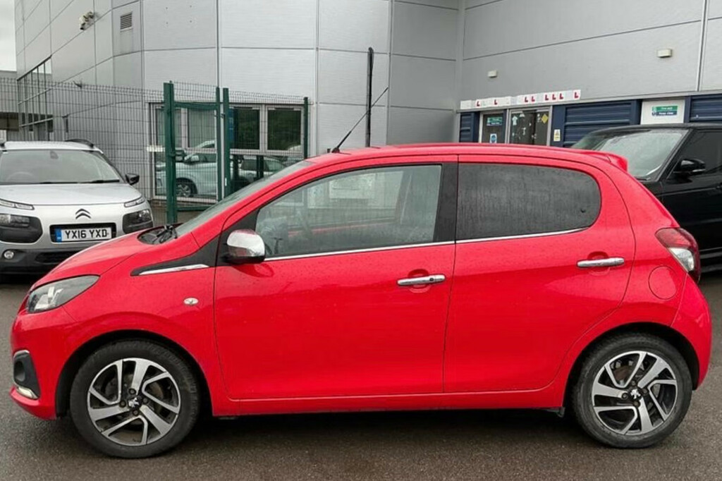 Peugeot 108 1.2 Vti Feline Hatchback Red
