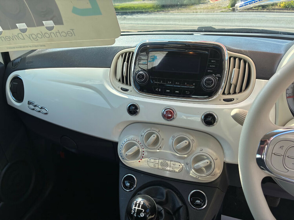 Fiat 500 Hatchback Red #9
