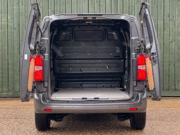 Vauxhall Vivaro F3100 Pro Black #42