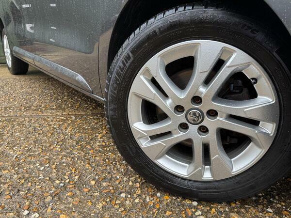 Vauxhall Vivaro F3100 Pro Black #33