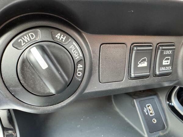 Nissan Navara Double Cab Pick Up Tekna 2.3Dci 190 Tt 4Wd #20