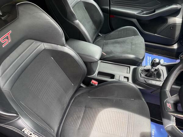 Ford Focus 2.3T Ecoboost St Euro 6 Ss BF69YUU Blue #5