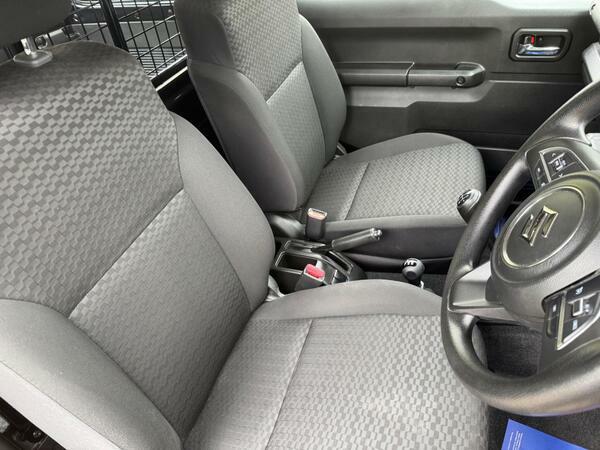 Suzuki Jimny 1.5 Lcv Allgrip Euro 6 Black #4