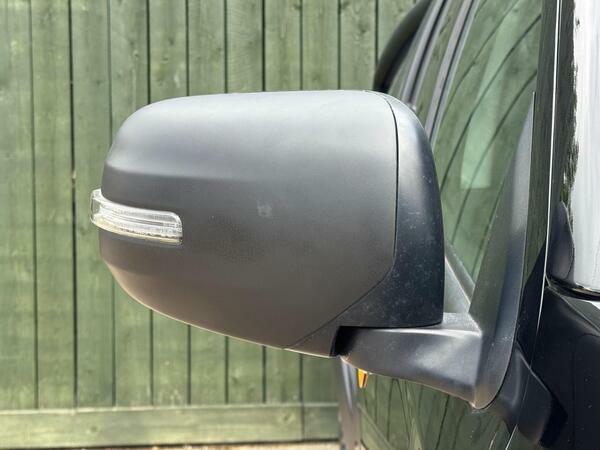 Mitsubishi L200 2.5 Td 4Life Black #33
