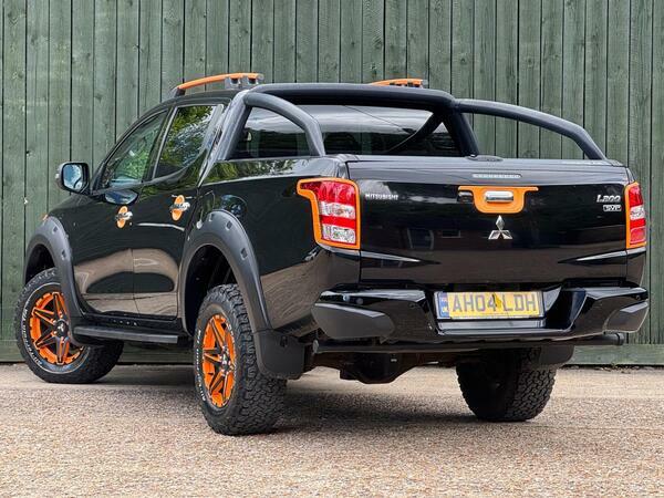 Mitsubishi L200 2.5 Td 4Life Black #9