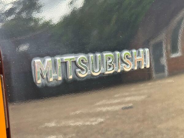 Mitsubishi L200 2.5 Td 4Life Black #44