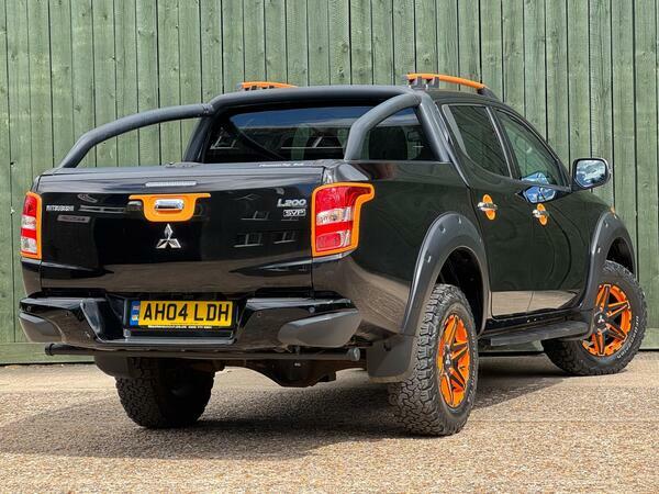 Mitsubishi L200 2.5 Td 4Life Black #15
