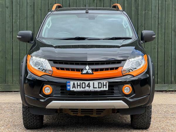 Mitsubishi L200 2.4 Di-d Dc Barbarian Svp II 4Wd Euro 6 Black #3