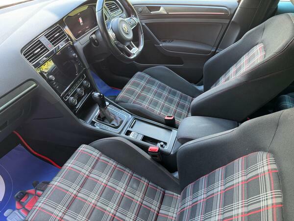 Volkswagen Golf Match Edition Blue #18