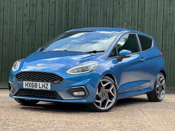 Ford Fiesta Hatchback Silver #4