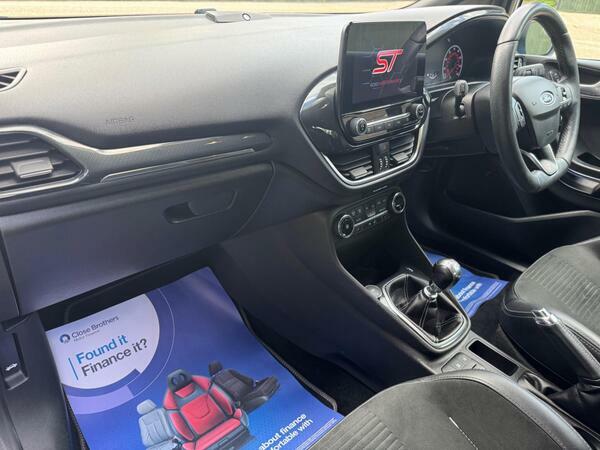 Ford Fiesta Hatchback Silver #3