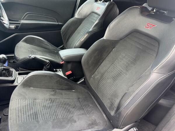 Ford Fiesta Hatchback Silver #34