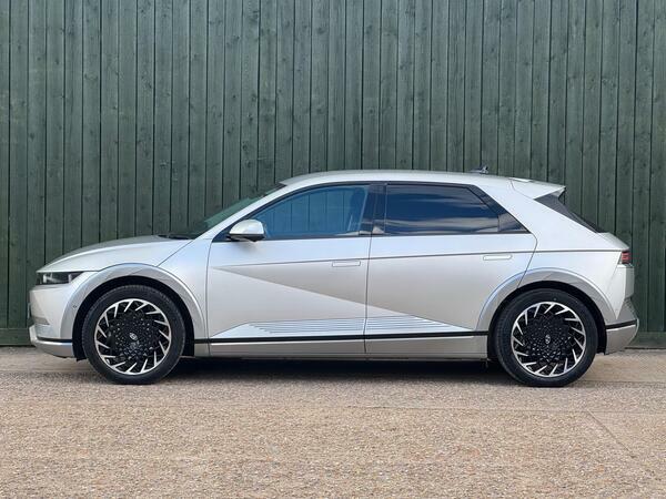 Hyundai Ioniq 5 Hatchback Green #9
