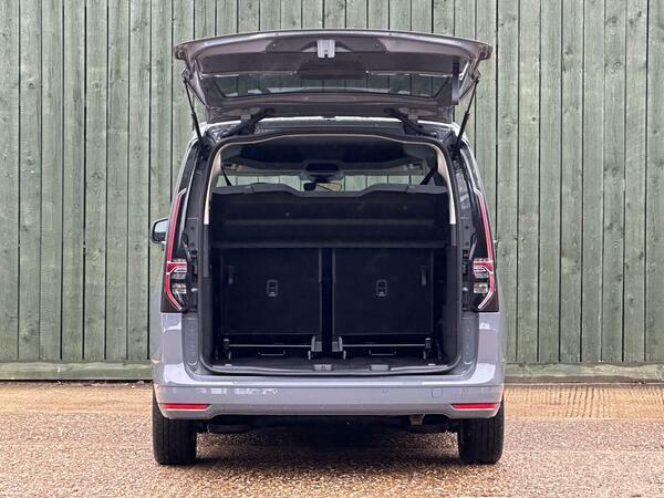 Volkswagen Caddy Maxi Life Maxi 1.6 C20 Life Blue #15