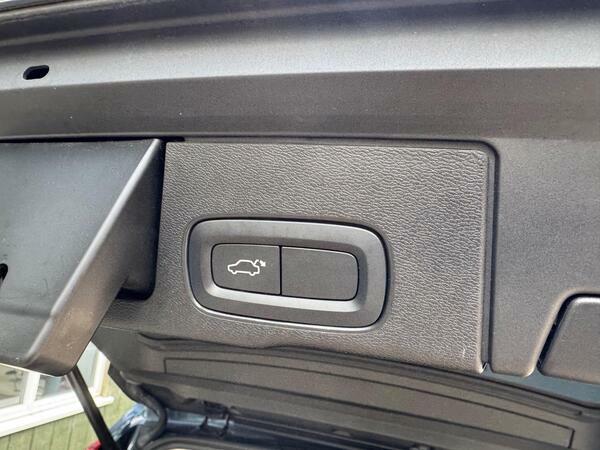 Volvo XC60 D4 Awd R-design Grey #30