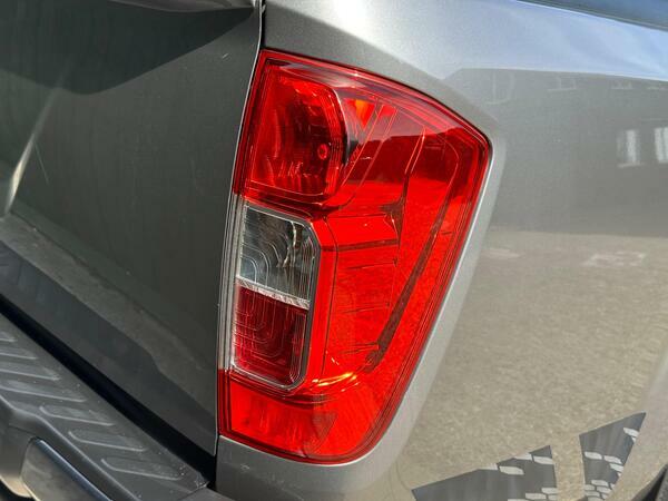 Nissan Navara Dci Acenta Shr Silver #44