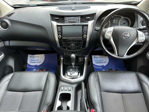 Nissan Navara 2.3 Dci N-guard Pickup Double Cab Grey #2