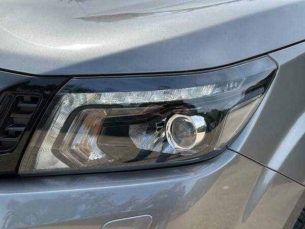 Nissan Navara Dci Acenta Shr Silver #43