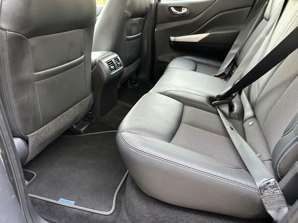 Nissan Navara Dci Acenta Shr Silver #36