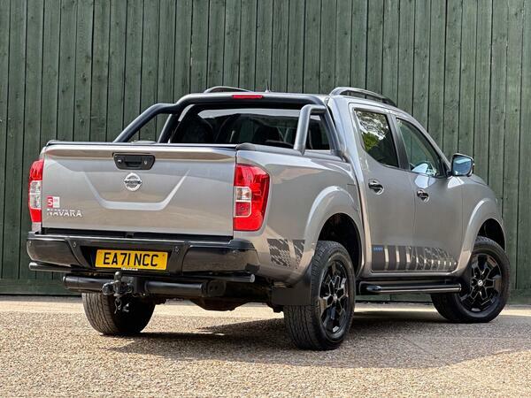 Nissan Navara 2.3 Dci N-guard Pickup Double Cab Grey #3