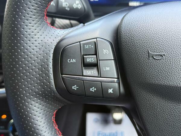 Ford Fiesta 1.0 Ecoboost Titanium Red #40