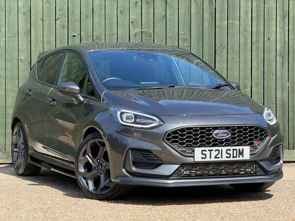 Ford Fiesta 1.0 Ecoboost Titanium Red #1