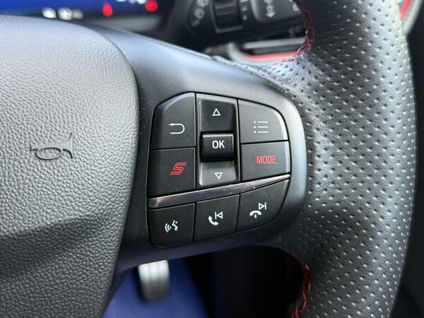 Ford Fiesta 1.0 Ecoboost Titanium Red #37