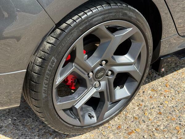 Ford Fiesta 1.0 Ecoboost Titanium Red #42