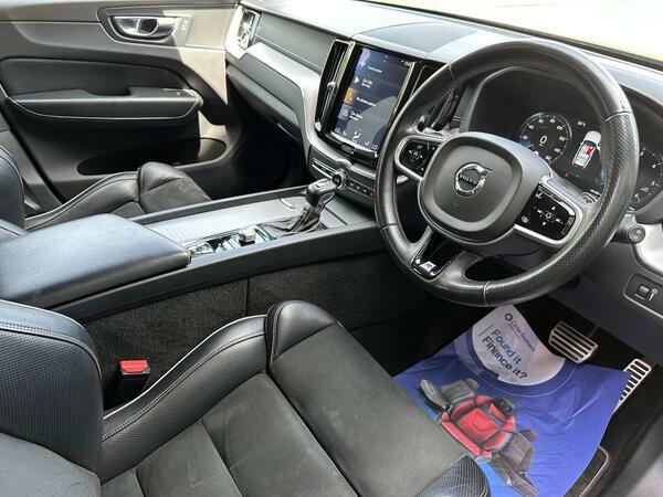 Volvo XC60 2.0 D4 R-design Pro Awd Euro 6 Ss Black #4