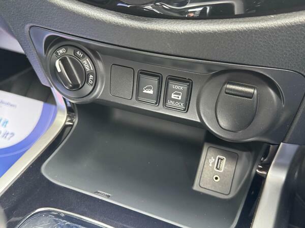 Nissan Navara Grey #18