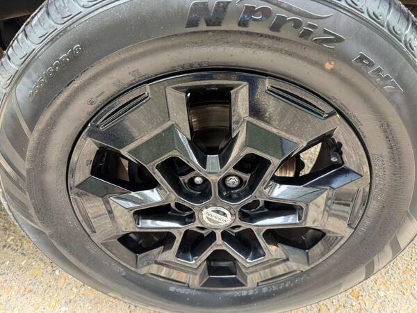 Nissan Navara Grey #25