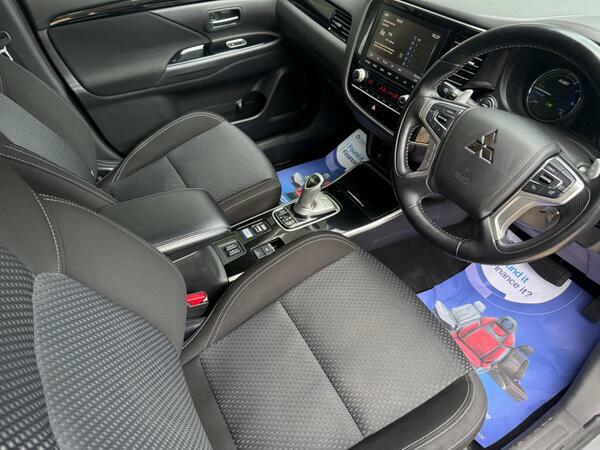Mitsubishi Outlander 2.4H Twinmotor 13.8Kwh Design Cvt 4Wd Euro 6 Ss Grey #5