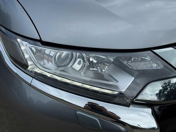 Mitsubishi Outlander 2.0 Design 7 Seater 150 Bhp Black #40