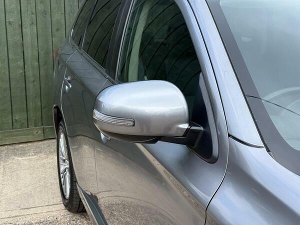 Mitsubishi Outlander 2.0 Design 7 Seater 150 Bhp Black #37
