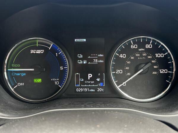 Mitsubishi Outlander 2.0 Design 7 Seater 150 Bhp Black #12