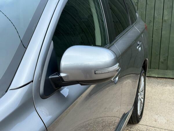 Mitsubishi Outlander 2.0 Design 7 Seater 150 Bhp Black #38