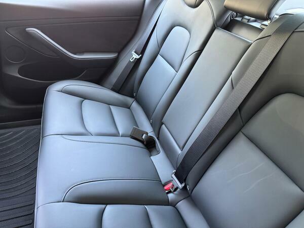 Tesla Model 3 Dual Motor Long Range Saloon 4 White #8