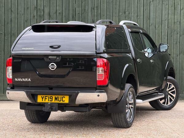 Nissan Navara Navara Tekna Dci White #19