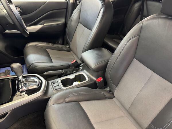Nissan Navara Dci Tekna Shr Grey #8