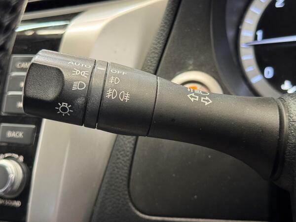 Nissan Navara Dci Tekna Shr Grey #34