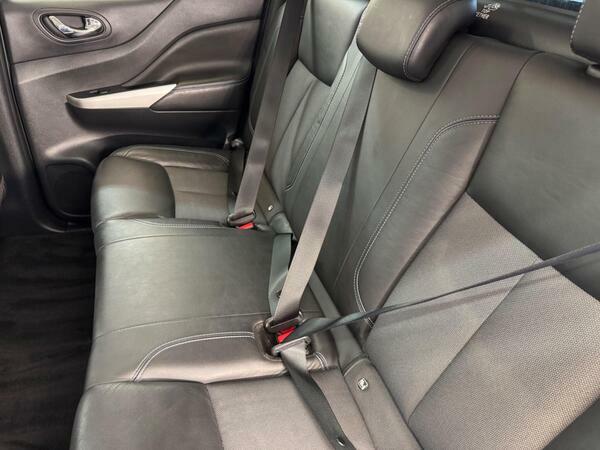 Nissan Navara Dci Tekna Shr Grey #10