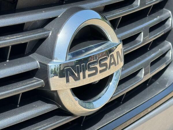 Nissan Navara Dci Tekna Shr Grey #43