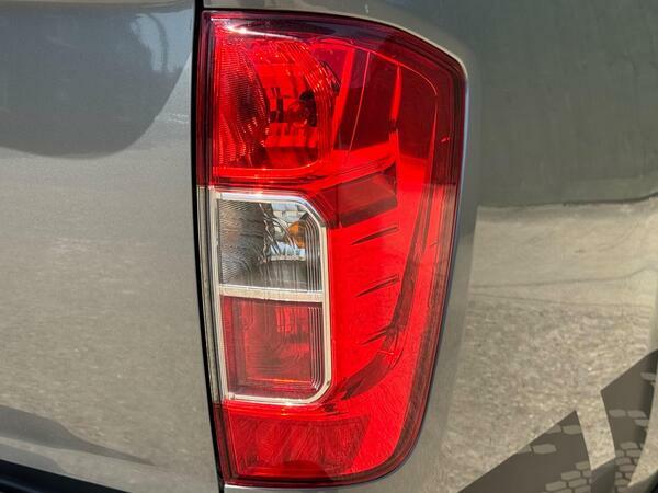 Nissan Navara Dci Tekna Shr Grey #53