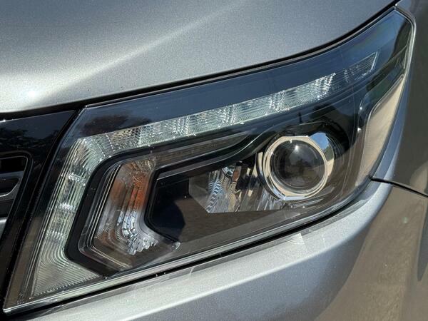 Nissan Navara Dci Tekna Shr Grey #44