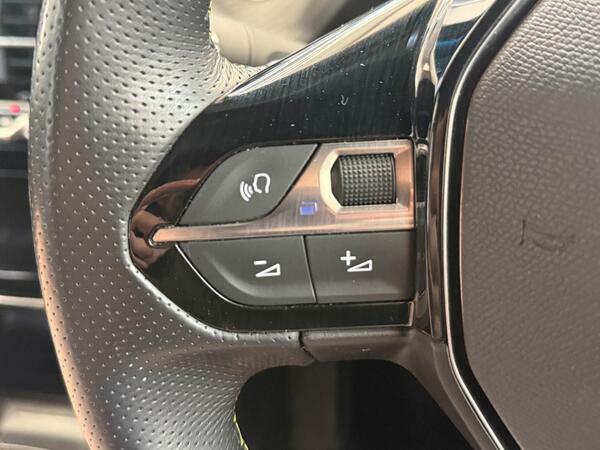 Peugeot e-2008 2023 72 50Kwh  #32